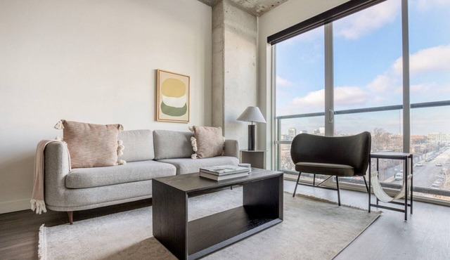 Marvelous River North 1BR, nr Riverwalk, w/Yoga Studio, by Blueground