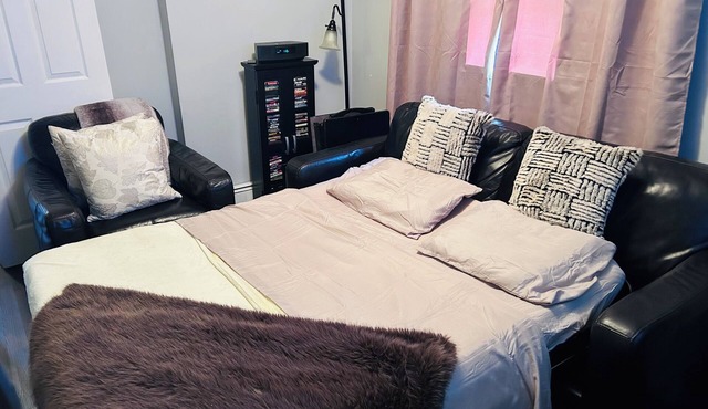 Marvelous studio apartment with AC in vibrant Elizabeth