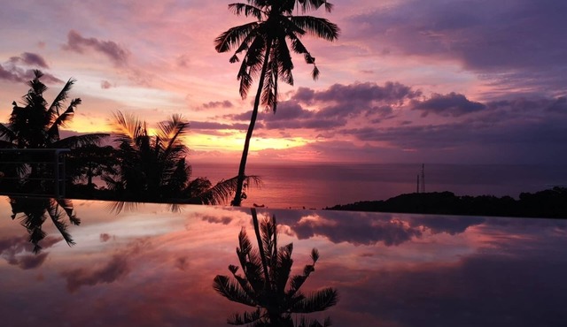 Marvelous sunset views with infinity pool