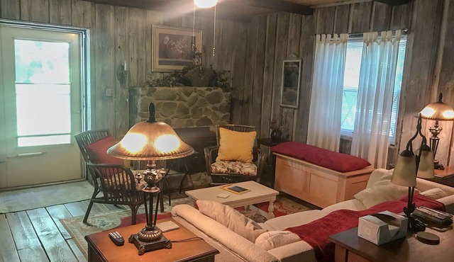 Mary's Country Cottage Escape