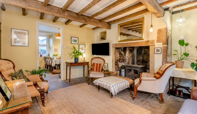 Maryan Cottage - Two Bedroom House, Sleeps 4