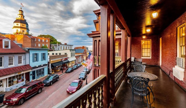 Maryland Inn 2 Double Beds, Historic Inns, Modern Amenities, Event Space, City Center