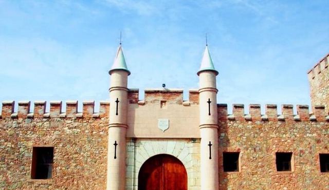 MASÍA de SAN JUAN CASA NÚMERO 15 en Castillo con piscina, Aire Acondicionado y terraza privada