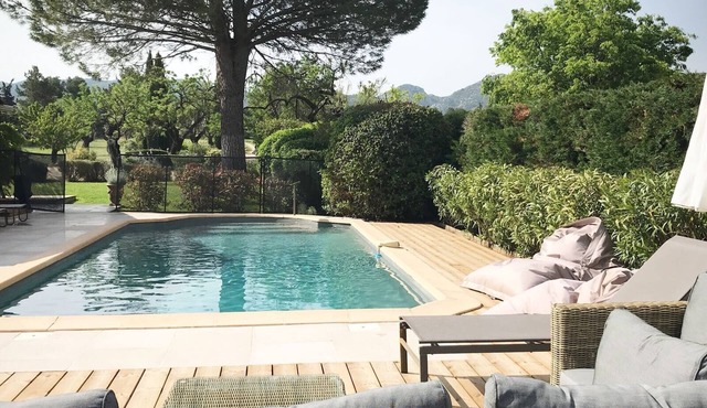Mas Air-con/Wifi/Private pool/Alpilles view/10mn walk to Village/Tesla Friendly