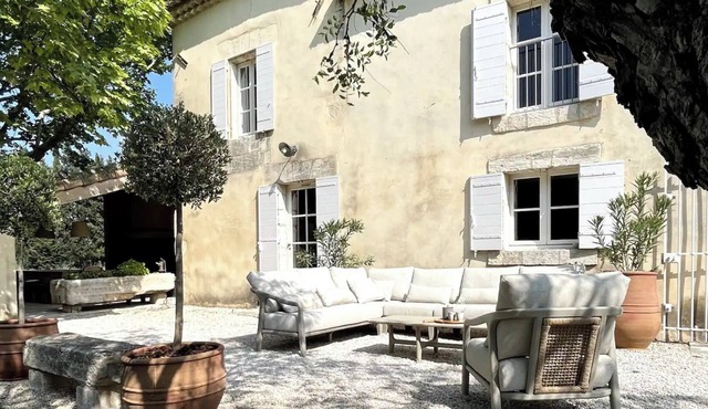 Mas d'Artalet : Family home with heated pool