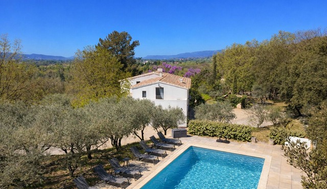 Mas d’exception 4★ piscine chauffée vue panoramique Lourmarin Luberon 12 pers