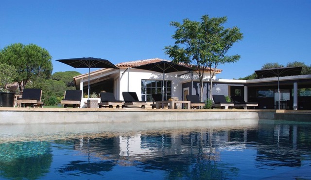 Mas D'exception en Provence Gardoise, à 30 mn des Plages de Camargue