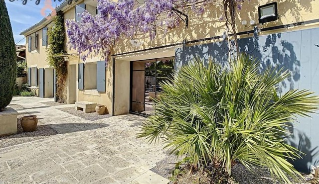 Mas d'exception ** Sénas