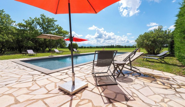 Mas d'hélène in the countryside