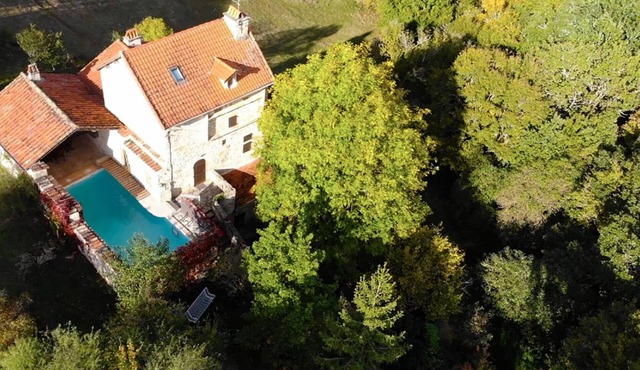 Mas de la Combe Cachée : Traditional French and charming house / 5 persons
