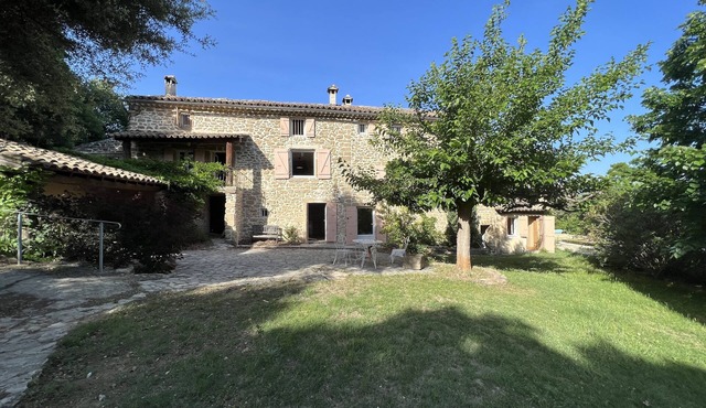 Mas de Garance, renovated with swimming pool (sleeps 14)