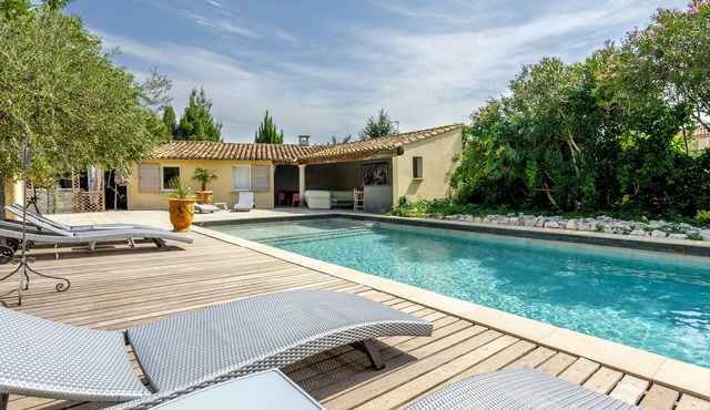 Mas de l'Ilon heated swimming pool spa shutter sauna 9 air-conditioned bedrooms 9 bathrooms wc
