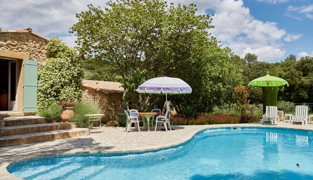 Mas de l'Olivette - pretty, secluded stone villa with private pool