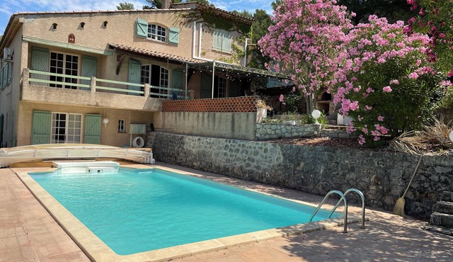 Mas de Trans - villa overlooking the village of Trans-en-Provence