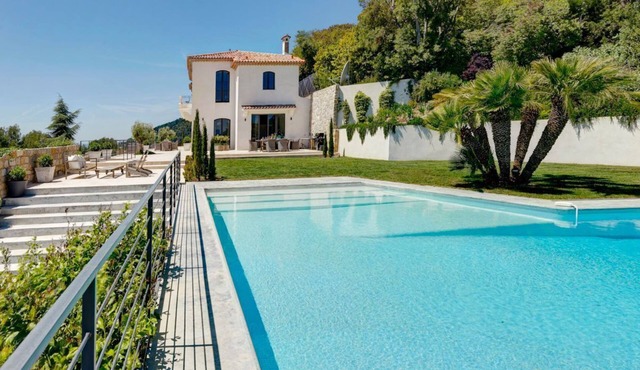 Mas Du Duc - Three Bedroom Villa, Sleeps 8