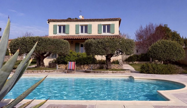 Mas du Paty - At walking distance to Reillanne with private pool