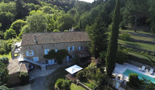 Mas en pierre - swimming pool -Sud Ardèche - 1.4ha
