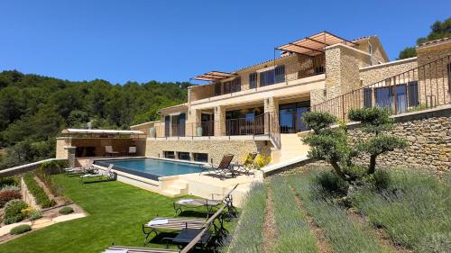 Mas La Rose Sauvage - magnificent Luberon views