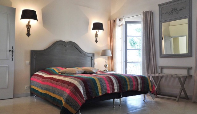 Mas Le 7 - Chambre Rosalie - 2 (basic rate) to 4 people