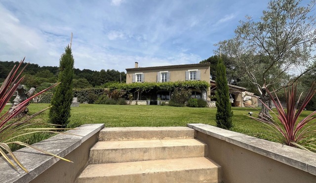 MAS near AVIGNON and Saint Rémy de Provence