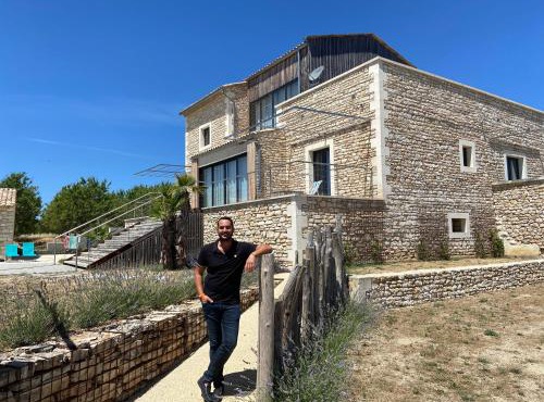 Mas Piralet Ardèche en pierre piscine 6*12 pool house équipé