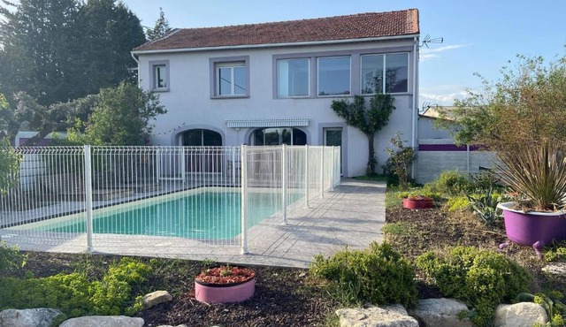 mas pour 10 personnes avec jacuzzi