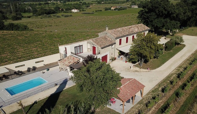 Mas private fenced pool, 5 min Gorges Ardèche, CLIM, WIFI, quiet.