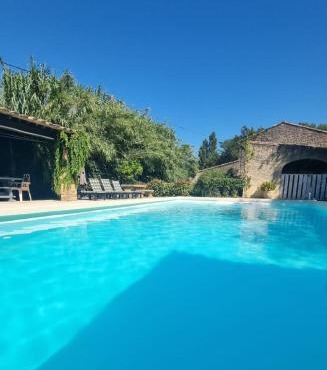 Mas provençal à proximité du Pont Du Gard