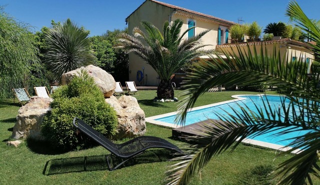 Mas Provençal Cosy Avec Piscine Dans le Sud en Provence à Courthézon !
