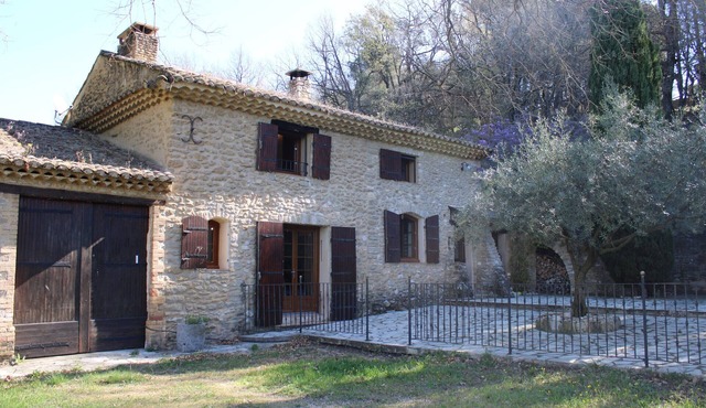 Mas provençal traditionnel