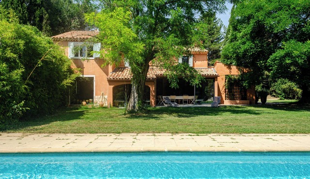 Mas provencal 10ha - with Pool 17 m, Tennis court tree hut balneo