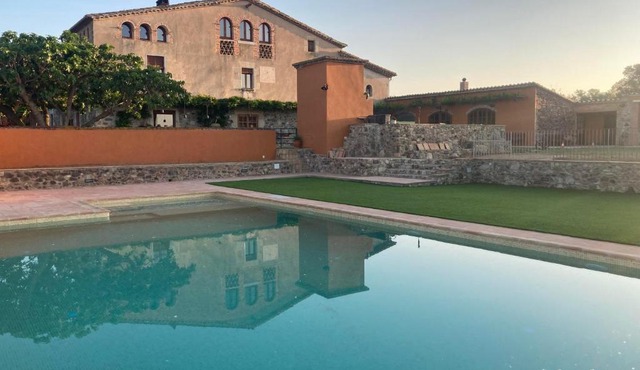 Mas Teixidor, Masia entre Girona y la Costa Brava