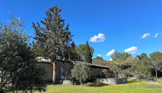 Mas Très Confidentiel, near Gordes, beautiful view of the Luberon mountains