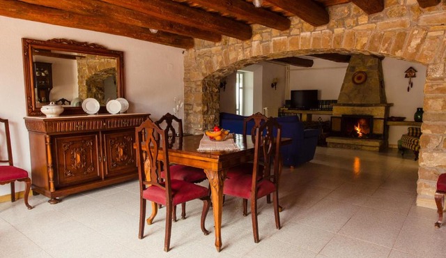 Masia Can Castanyola