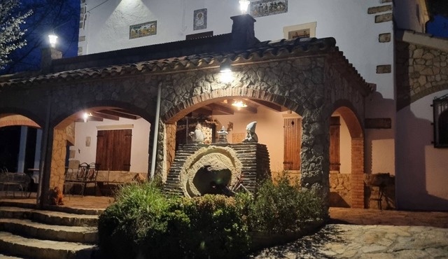 Masia CAN Tronc Casa Rural Tranquila,disfrutar en la Naturaleza en Familia
