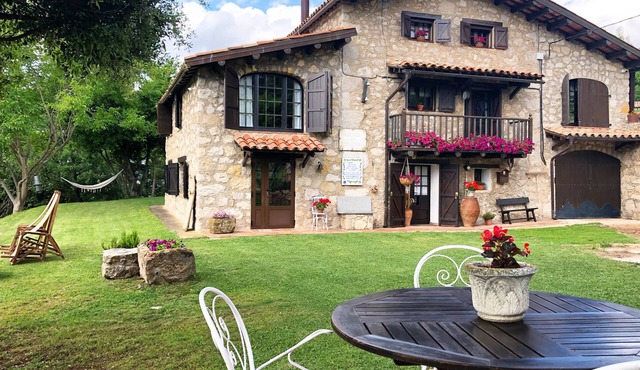 Masia Cap del Roc With Gorgeous Mountain View