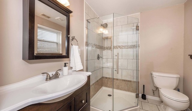 Mason Marvel: Luxe Stay with Pool & Hot Tub