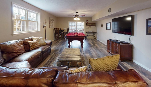 Massanutten home close to Shenandoah Hiking Trails