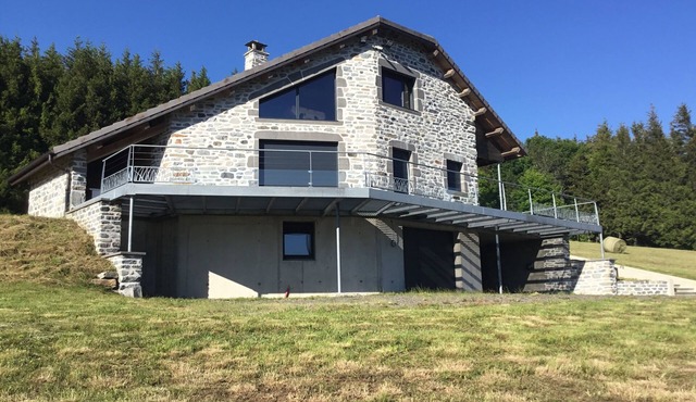 Massif Central gîte at the foot of the Mézenc. Family vacations in the heart of nature