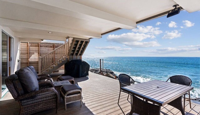 Massive 3 bedroom on the sand-STR14-0133