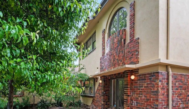 Massive Mitford! Large, Luxurious 1st Class 4 Bdrm