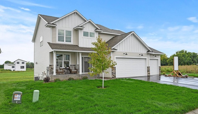 Massive New Build in Wilhelm Hills