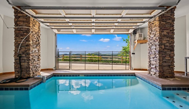 Massive Views+Indoor Pool+Movie Theater+Fire Pit