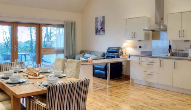 Massney - sleeps 6 guests in 2 bedrooms