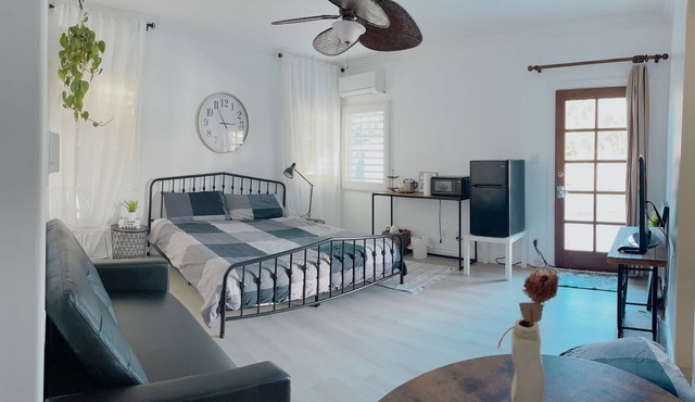 Master Bedroom Large Bathroom in Central O.C