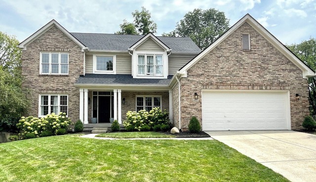 Master King Suite, Game Room, Private Backyard on Golf Course