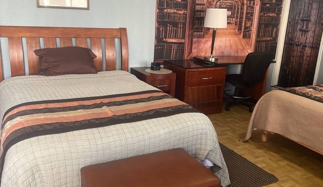 Master suite at Mansion residential area safe park