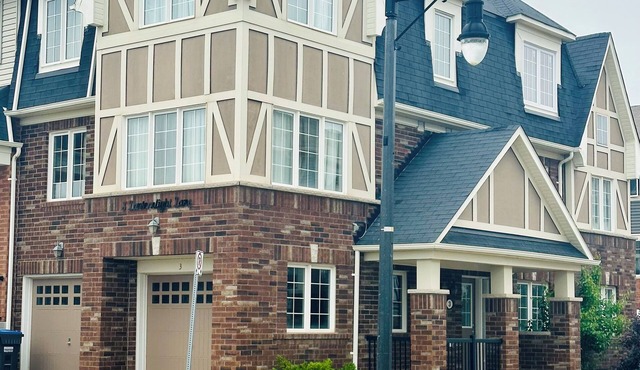 Master-Sweet Room attached Washroom in Brampton