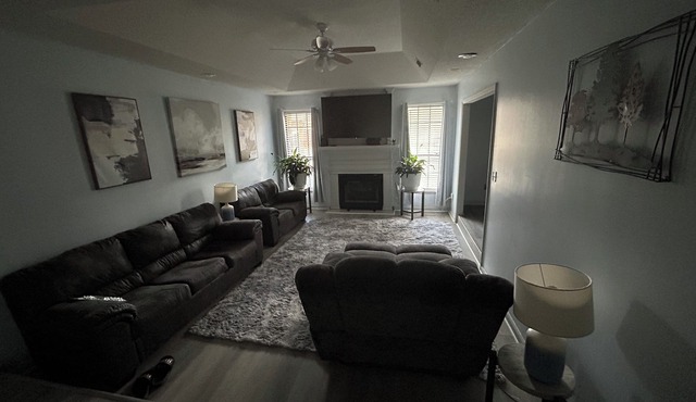 Masters Rental 3-bedroom house in charming Augusta, 22 min drive to tournament.