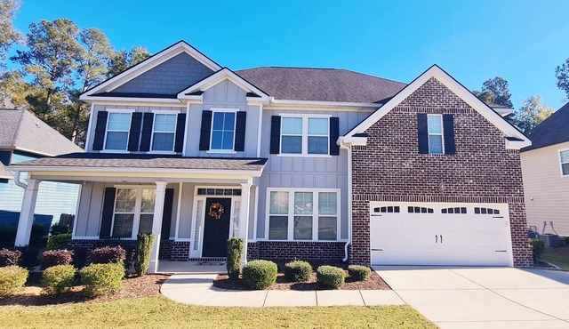 Masters Rentals! 5bd 4bath house, 7 miles from National golf course